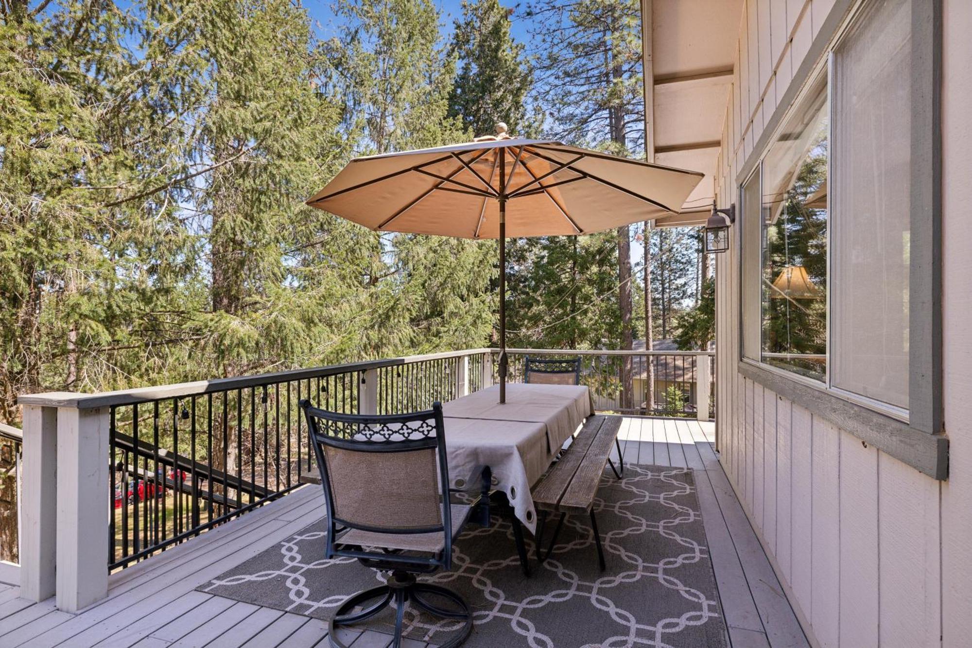 Holiday home Whispering Pines Retreat